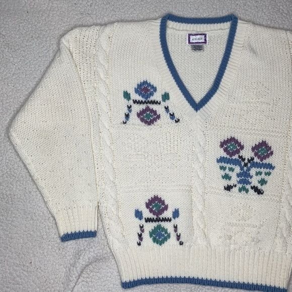 Vintage 62 EAST Knitted V-Neck Sweater: Size Medium - Picture 5 of 10